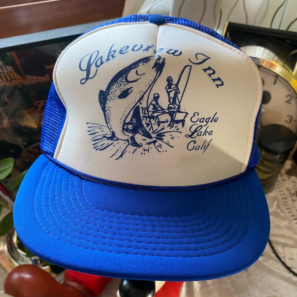 SOLD!! VINTAGE 80s FISHING NOVELTY A FRAME TRUCKER HAT